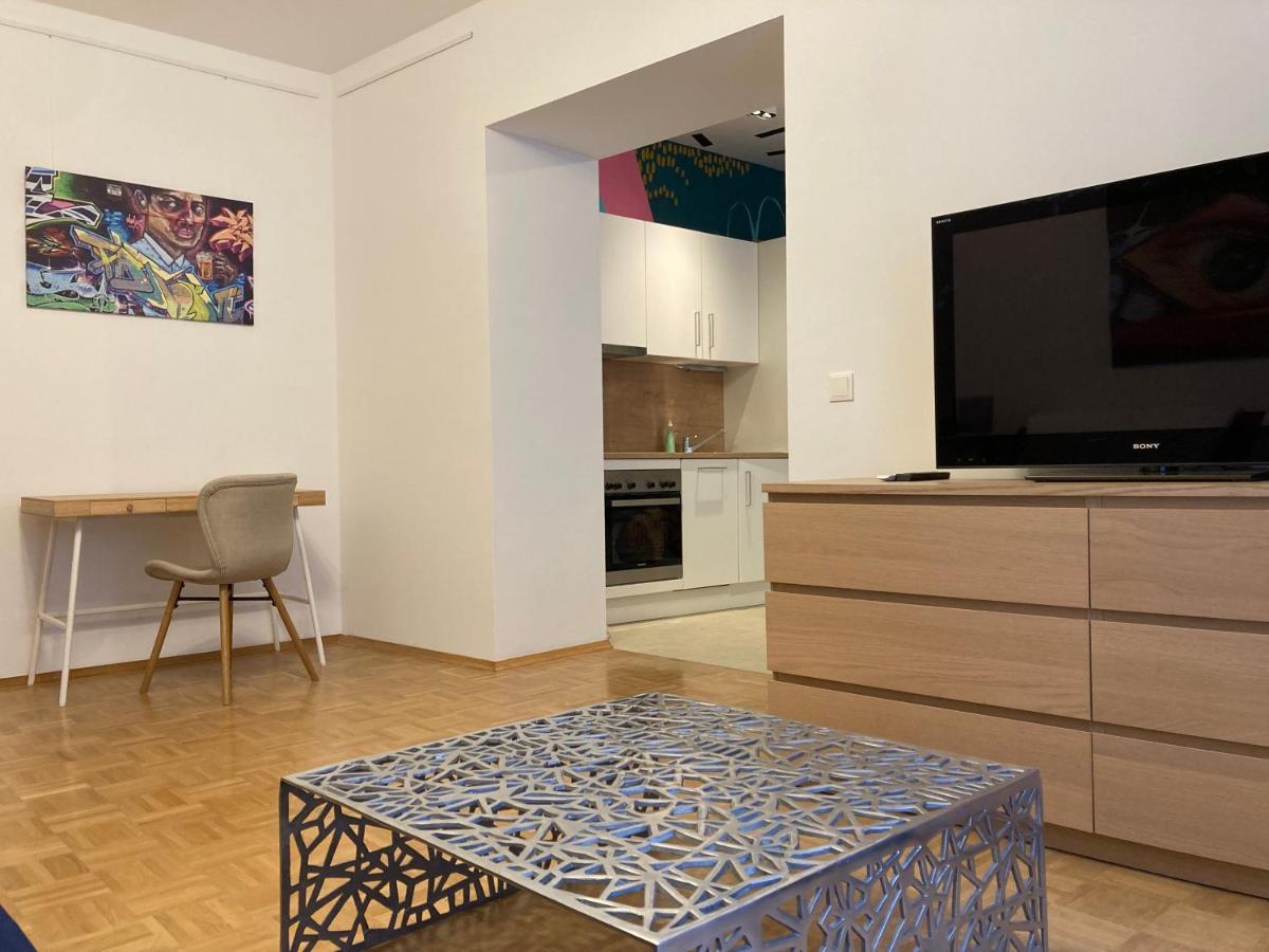 גראץ Carillon By Bestchoice - Old City - Self Check-In With Parking Option מראה חיצוני תמונה